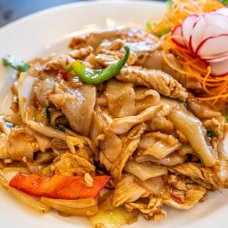 Drunken Noodles served with 1 Crispy Veg Roll